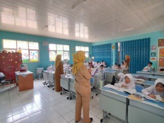 Pelaksanaan Supervisi Akademik dan Penilaian Lomba Kelas di SD N Surakarya 03